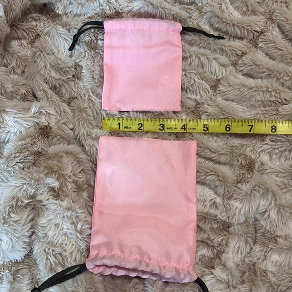 Kate Spade Blush Pink Satin small jewelry pouches / drawstring dust bags lk new - Picture 10 of 14